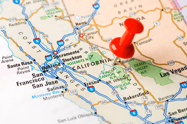 Map of California with a red pin marking Modern Waste Solutions' location in Sacramento